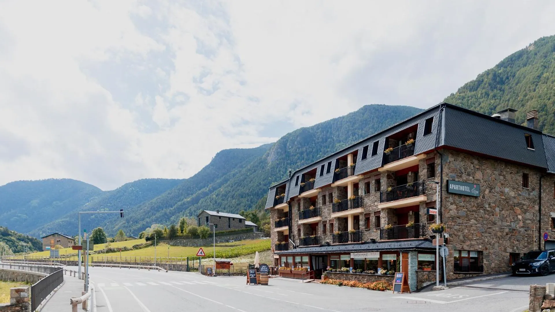 Pierre & Vacances Aparthotel La Tulipa 奥尔迪诺 安道尔